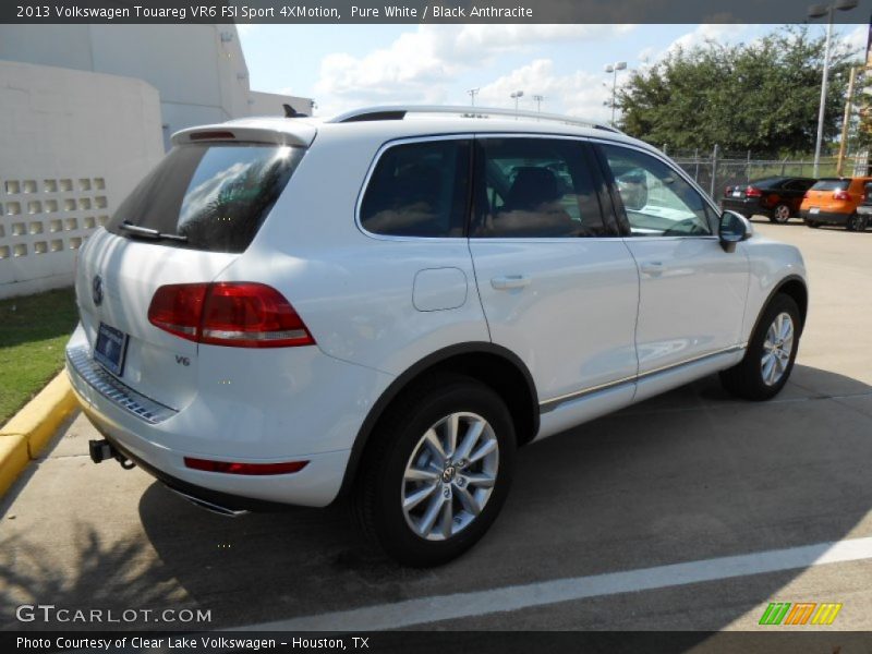 Pure White / Black Anthracite 2013 Volkswagen Touareg VR6 FSI Sport 4XMotion