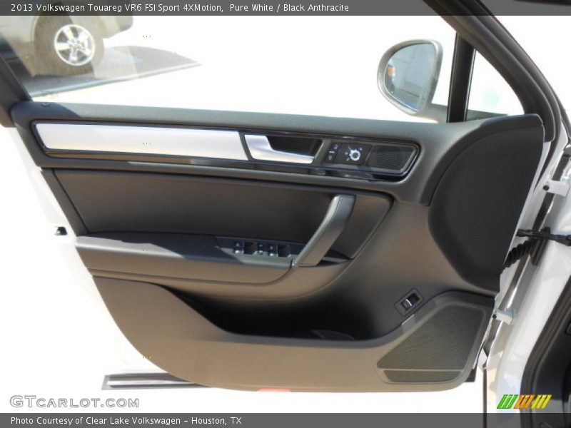 Pure White / Black Anthracite 2013 Volkswagen Touareg VR6 FSI Sport 4XMotion