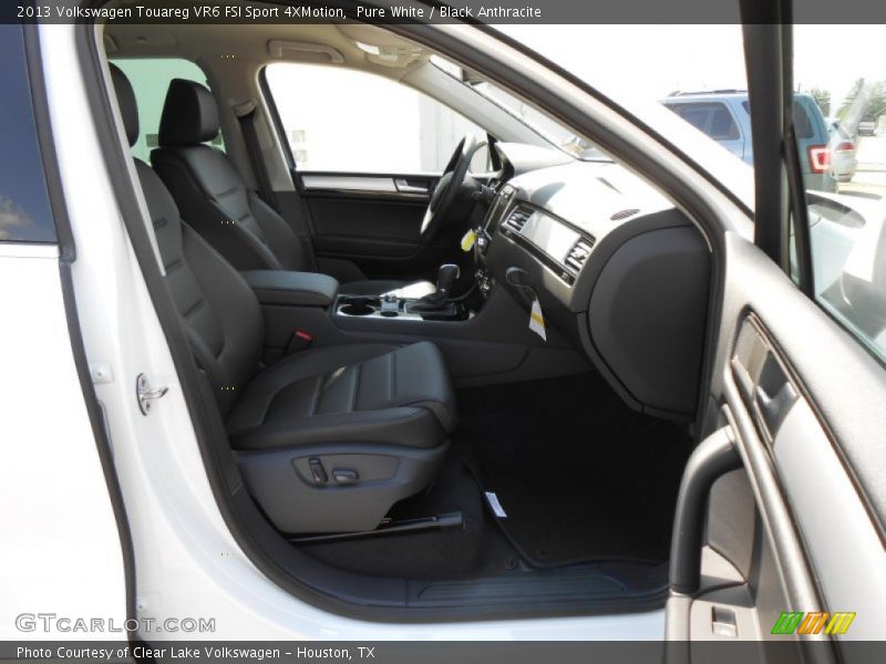 Pure White / Black Anthracite 2013 Volkswagen Touareg VR6 FSI Sport 4XMotion