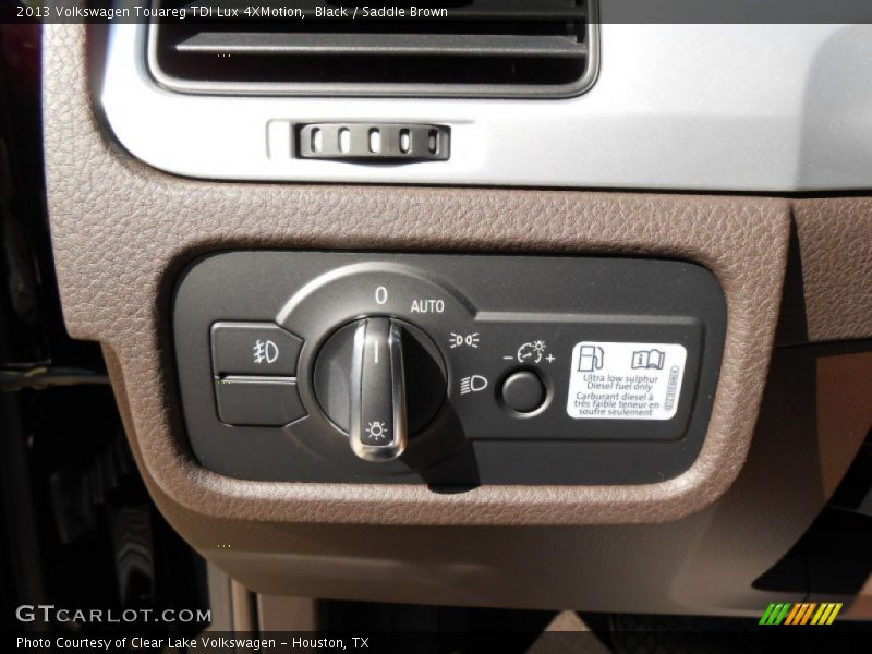 Controls of 2013 Touareg TDI Lux 4XMotion