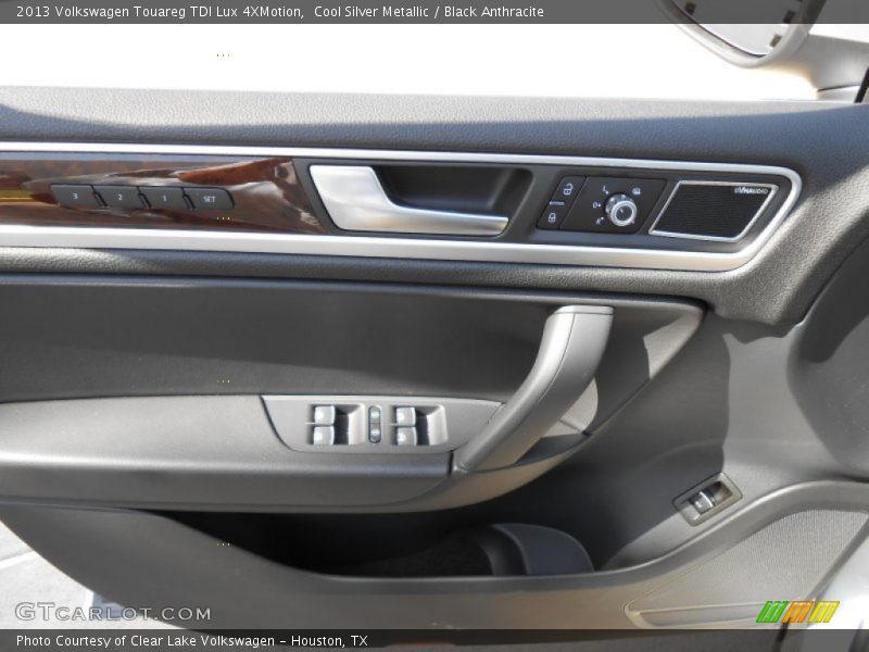 Cool Silver Metallic / Black Anthracite 2013 Volkswagen Touareg TDI Lux 4XMotion