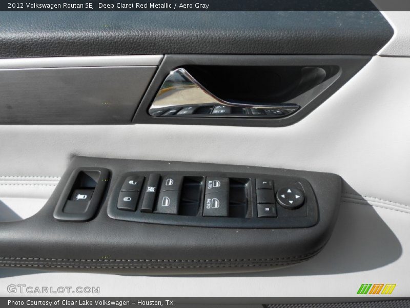 Deep Claret Red Metallic / Aero Gray 2012 Volkswagen Routan SE