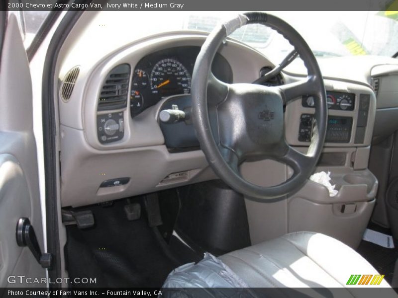 Ivory White / Medium Gray 2000 Chevrolet Astro Cargo Van