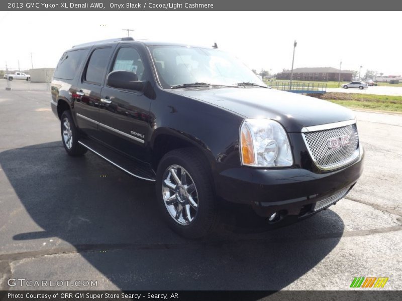 Onyx Black / Cocoa/Light Cashmere 2013 GMC Yukon XL Denali AWD