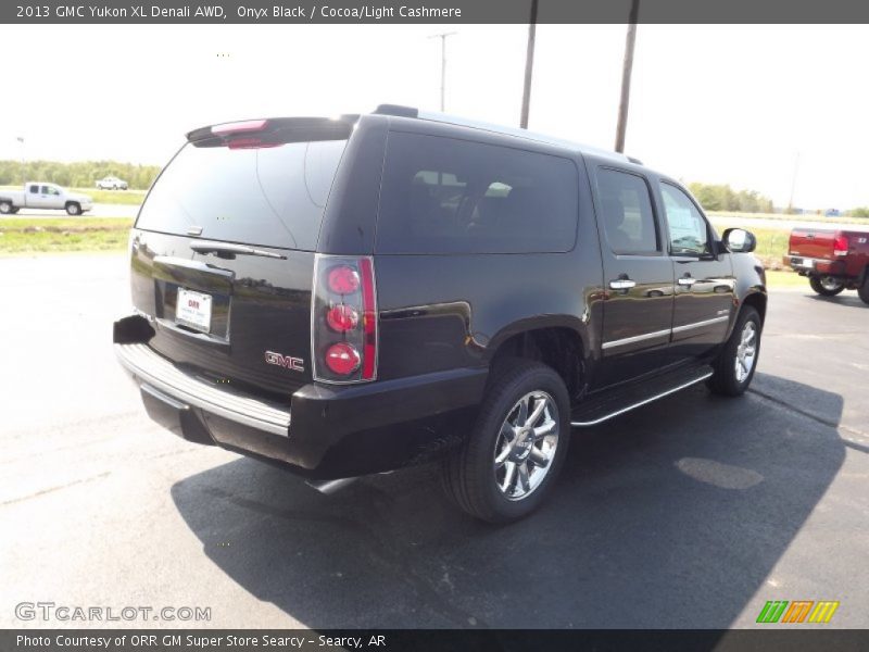 Onyx Black / Cocoa/Light Cashmere 2013 GMC Yukon XL Denali AWD