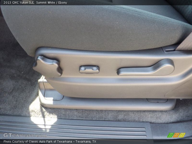 Summit White / Ebony 2013 GMC Yukon SLE