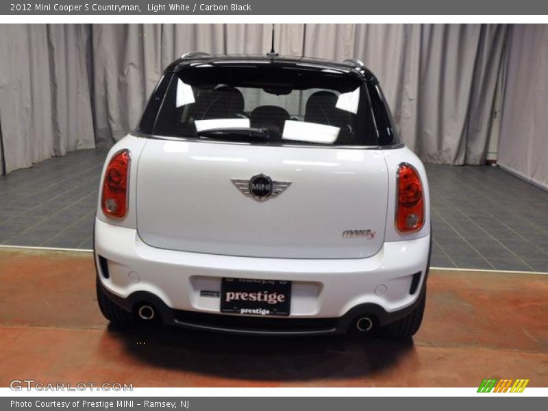 Light White / Carbon Black 2012 Mini Cooper S Countryman