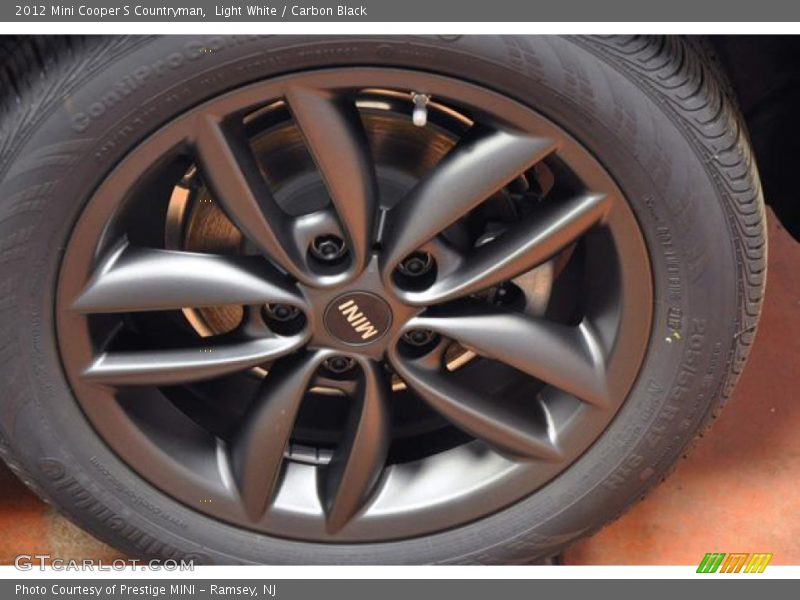 Light White / Carbon Black 2012 Mini Cooper S Countryman