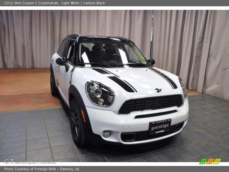 Light White / Carbon Black 2012 Mini Cooper S Countryman