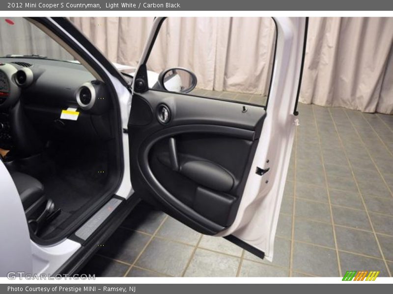 Light White / Carbon Black 2012 Mini Cooper S Countryman