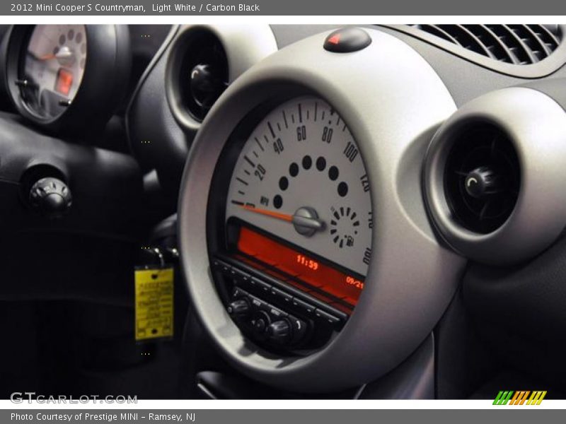 Light White / Carbon Black 2012 Mini Cooper S Countryman