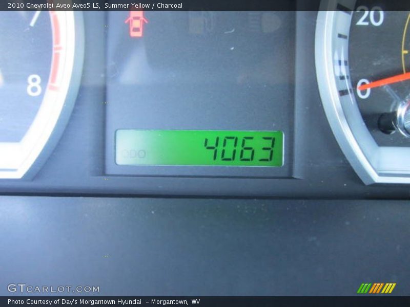 Summer Yellow / Charcoal 2010 Chevrolet Aveo Aveo5 LS