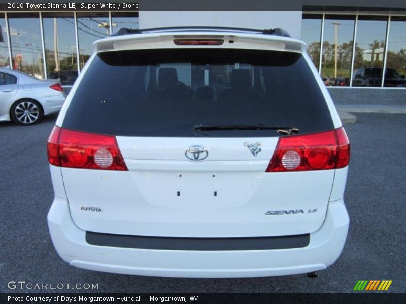 Super White / Stone 2010 Toyota Sienna LE