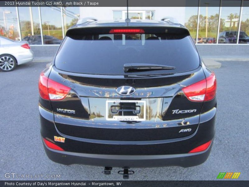 Ash Black / Taupe 2013 Hyundai Tucson GLS AWD