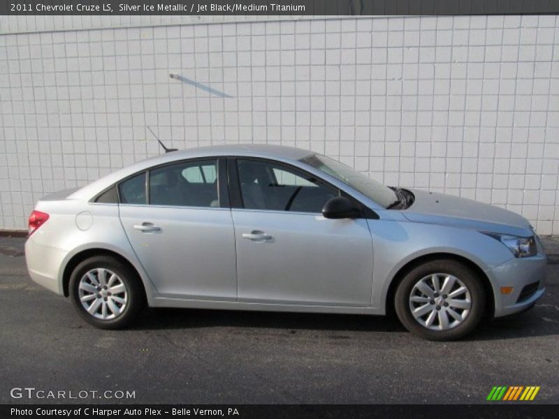 Silver Ice Metallic / Jet Black/Medium Titanium 2011 Chevrolet Cruze LS