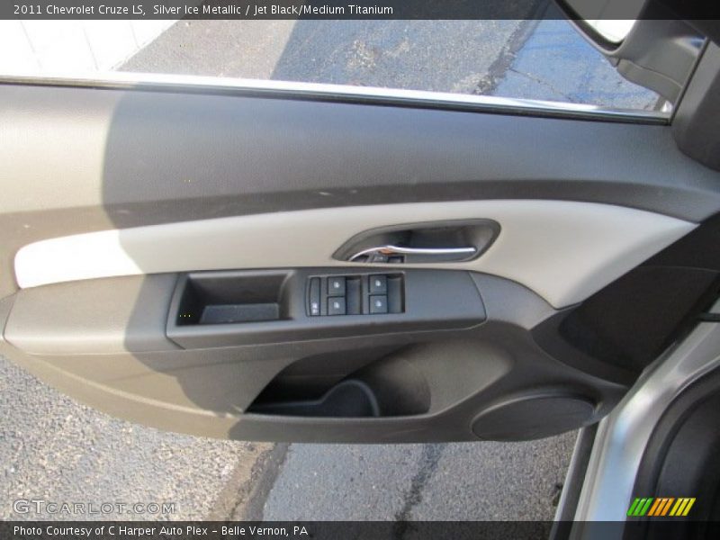Silver Ice Metallic / Jet Black/Medium Titanium 2011 Chevrolet Cruze LS