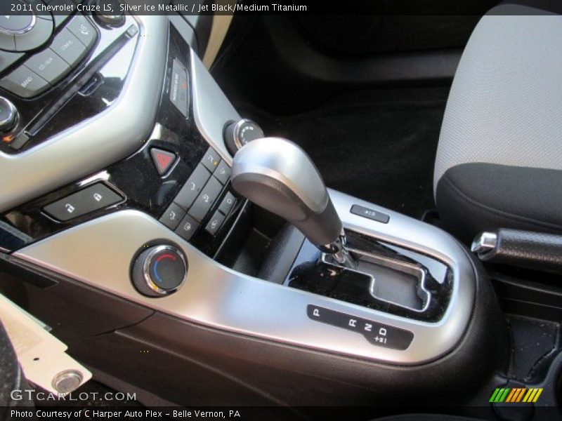 Silver Ice Metallic / Jet Black/Medium Titanium 2011 Chevrolet Cruze LS