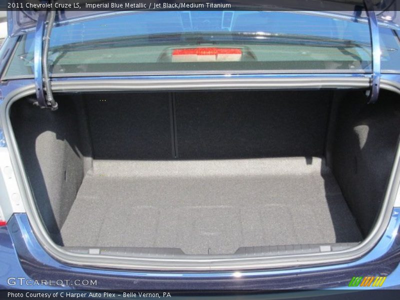 Imperial Blue Metallic / Jet Black/Medium Titanium 2011 Chevrolet Cruze LS