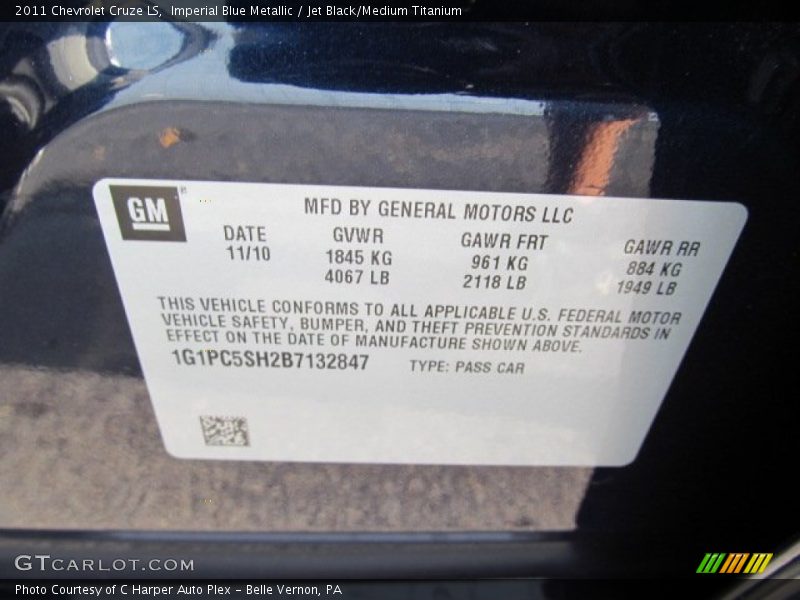 Imperial Blue Metallic / Jet Black/Medium Titanium 2011 Chevrolet Cruze LS