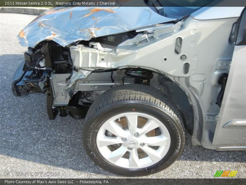 Magnetic Gray Metallic / Charcoal 2011 Nissan Sentra 2.0 SL