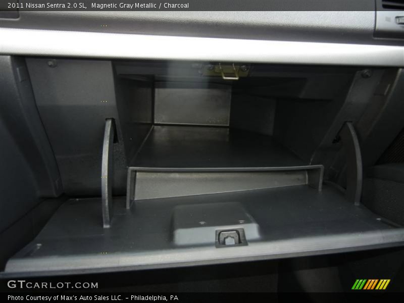 Magnetic Gray Metallic / Charcoal 2011 Nissan Sentra 2.0 SL