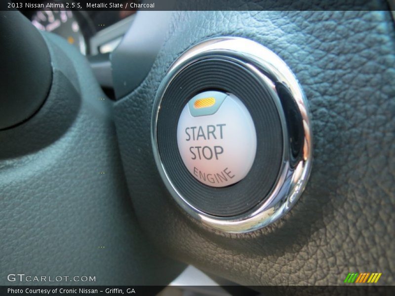 Controls of 2013 Altima 2.5 S