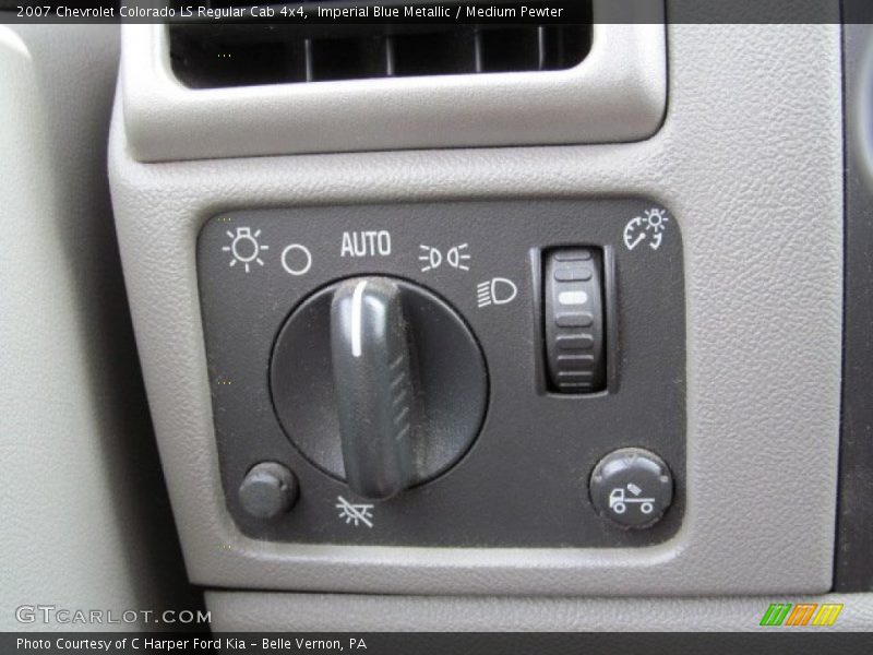 Controls of 2007 Colorado LS Regular Cab 4x4