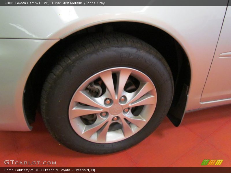Lunar Mist Metallic / Stone Gray 2006 Toyota Camry LE V6