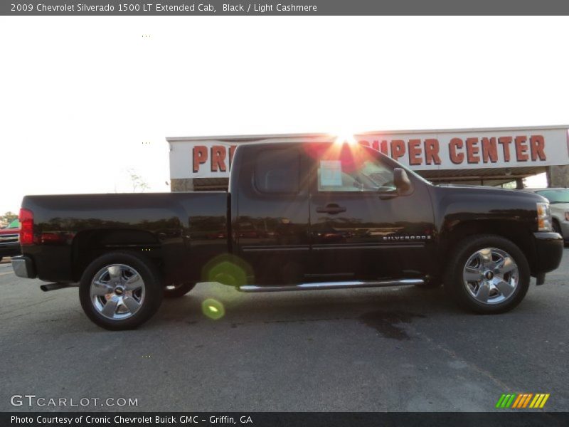 Black / Light Cashmere 2009 Chevrolet Silverado 1500 LT Extended Cab