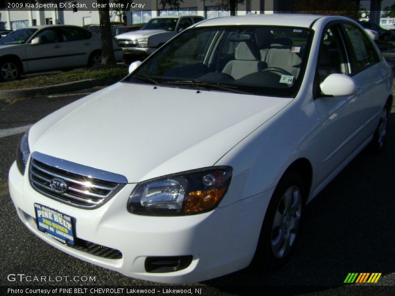 Clear White / Gray 2009 Kia Spectra EX Sedan