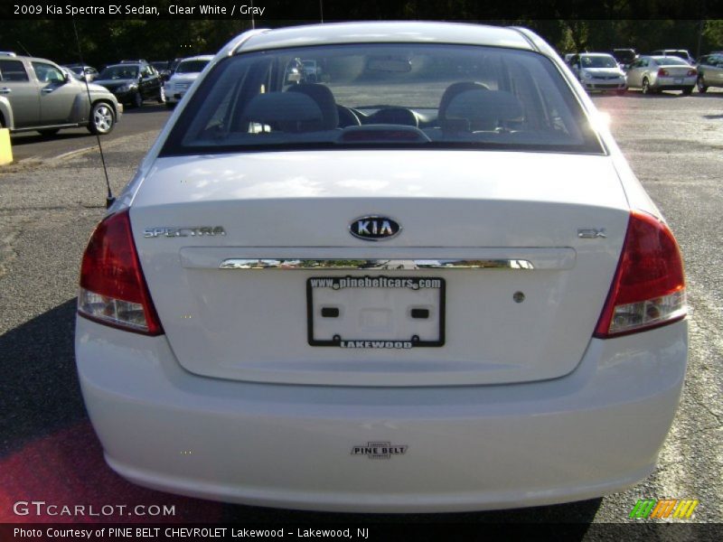Clear White / Gray 2009 Kia Spectra EX Sedan