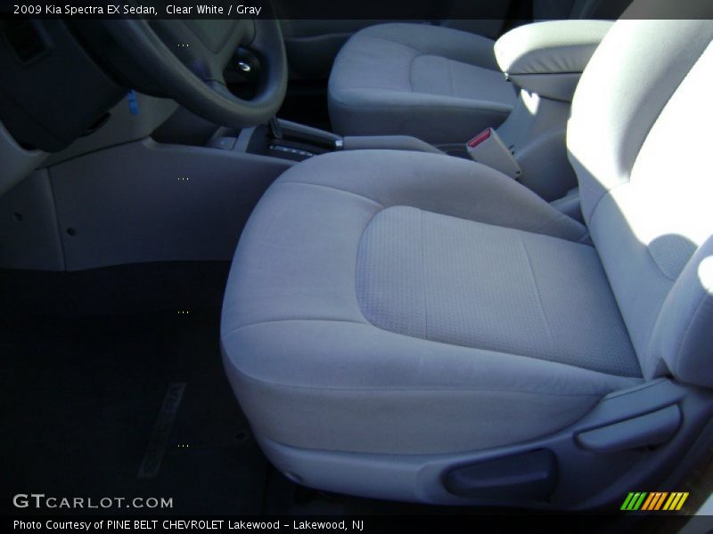 Clear White / Gray 2009 Kia Spectra EX Sedan