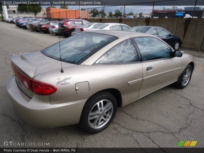 Sandrift Metallic / Graphite Gray 2005 Chevrolet Cavalier Coupe