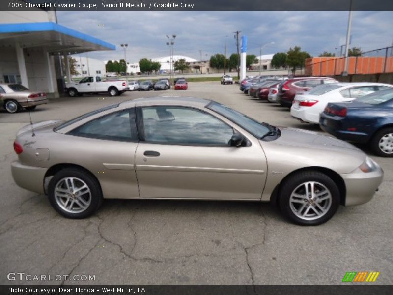 Sandrift Metallic / Graphite Gray 2005 Chevrolet Cavalier Coupe