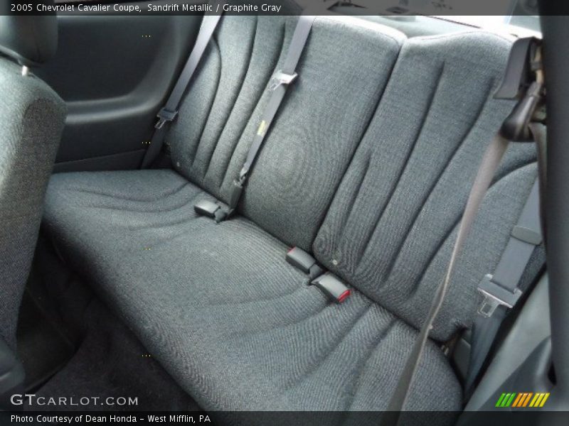Sandrift Metallic / Graphite Gray 2005 Chevrolet Cavalier Coupe
