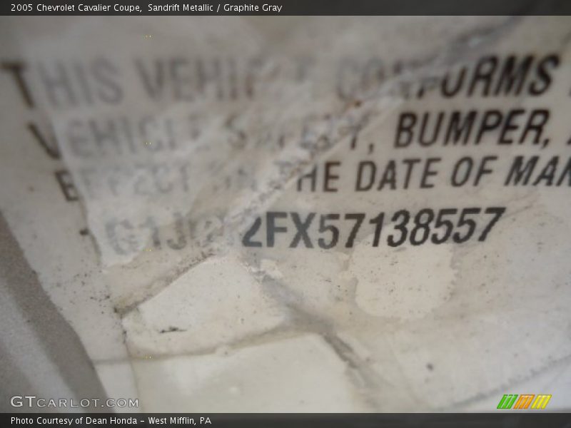 Sandrift Metallic / Graphite Gray 2005 Chevrolet Cavalier Coupe