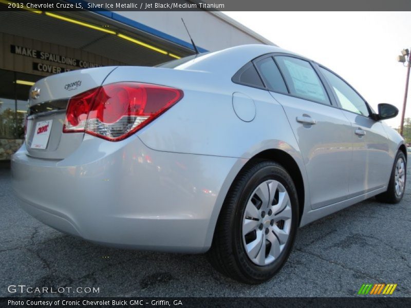 Silver Ice Metallic / Jet Black/Medium Titanium 2013 Chevrolet Cruze LS