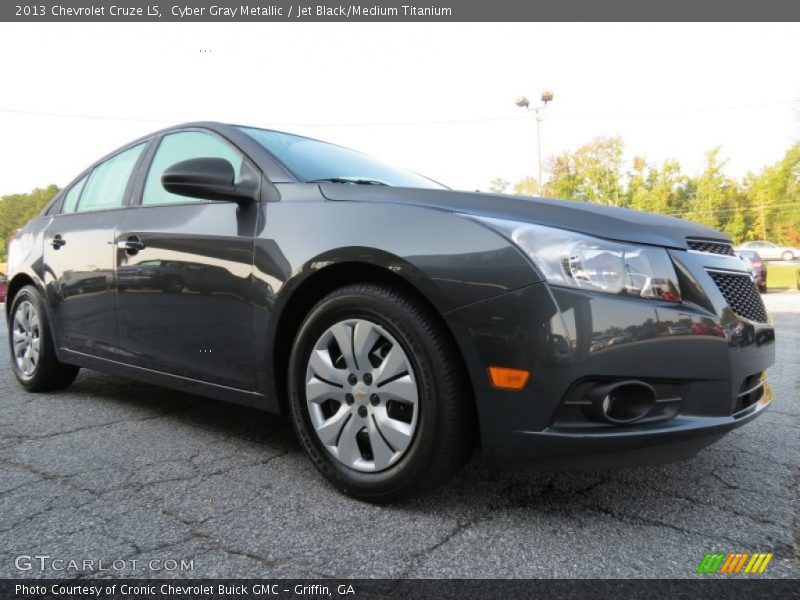 Cyber Gray Metallic / Jet Black/Medium Titanium 2013 Chevrolet Cruze LS