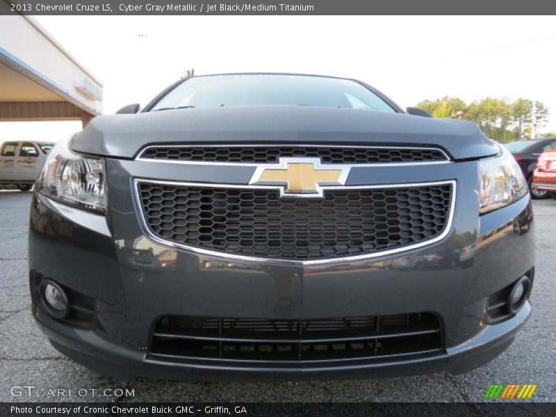Cyber Gray Metallic / Jet Black/Medium Titanium 2013 Chevrolet Cruze LS