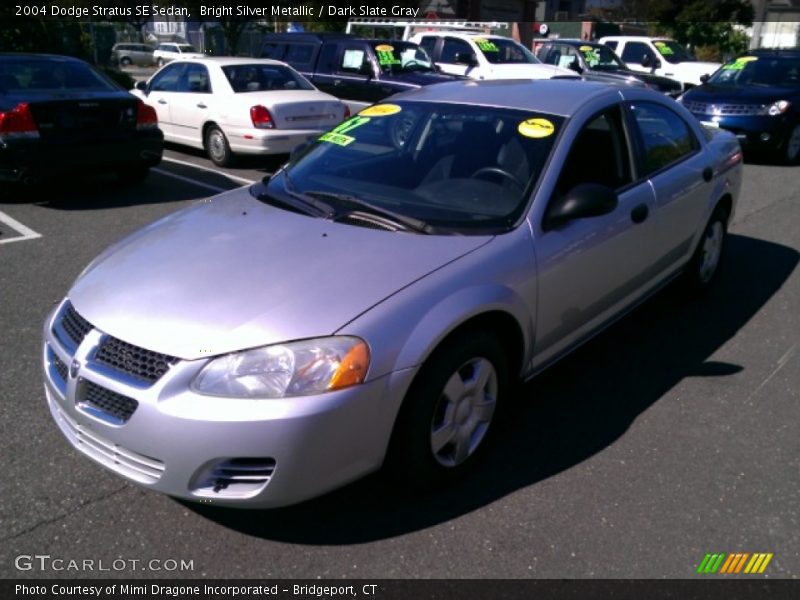 Bright Silver Metallic / Dark Slate Gray 2004 Dodge Stratus SE Sedan