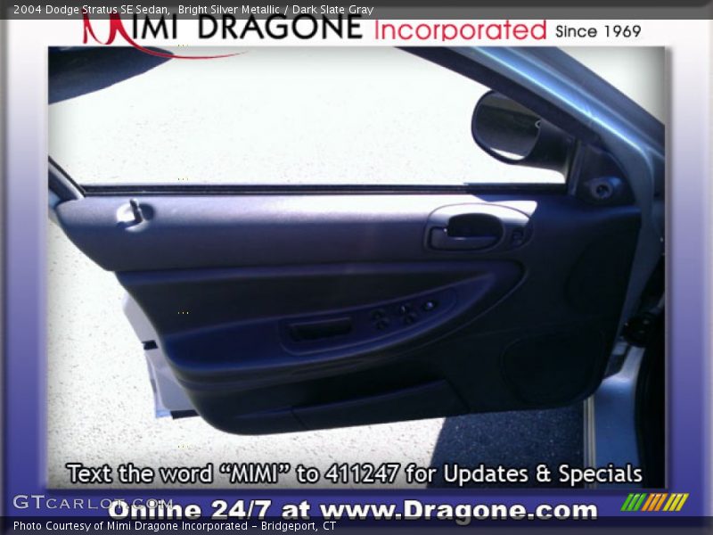 Bright Silver Metallic / Dark Slate Gray 2004 Dodge Stratus SE Sedan