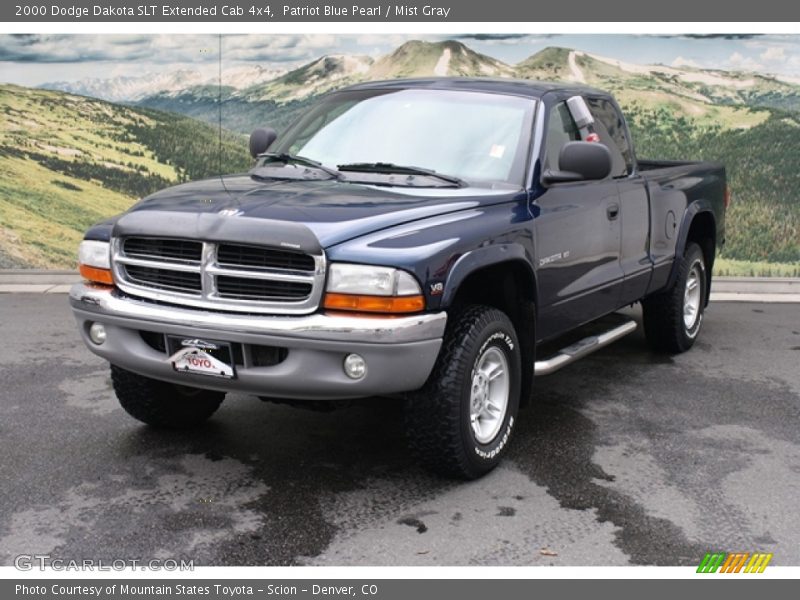 Patriot Blue Pearl / Mist Gray 2000 Dodge Dakota SLT Extended Cab 4x4