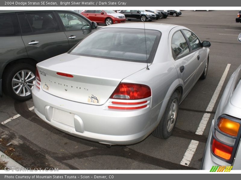Bright Silver Metallic / Dark Slate Gray 2004 Dodge Stratus SE Sedan