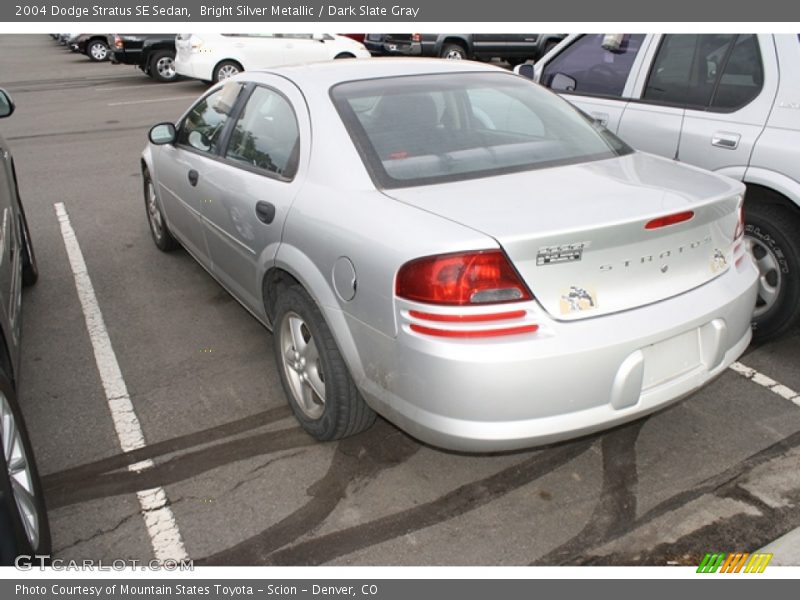 Bright Silver Metallic / Dark Slate Gray 2004 Dodge Stratus SE Sedan