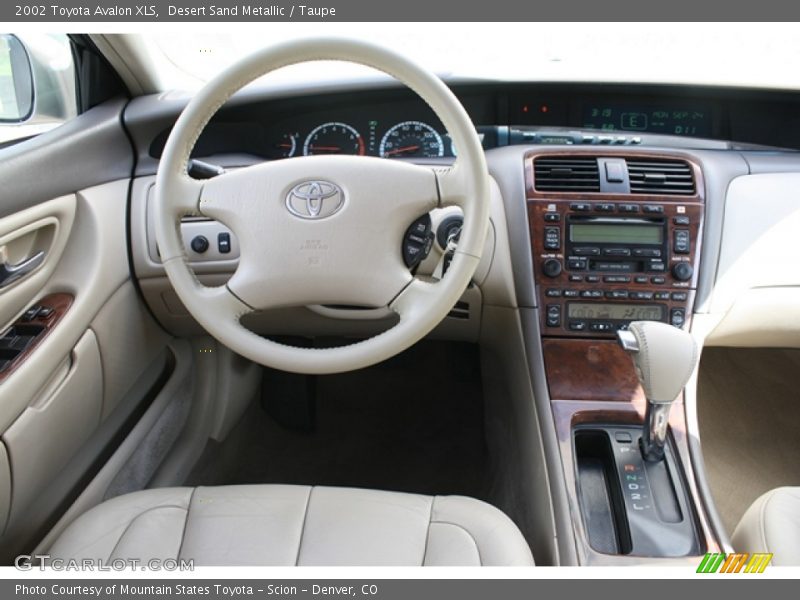 Desert Sand Metallic / Taupe 2002 Toyota Avalon XLS
