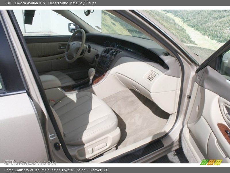 Desert Sand Metallic / Taupe 2002 Toyota Avalon XLS