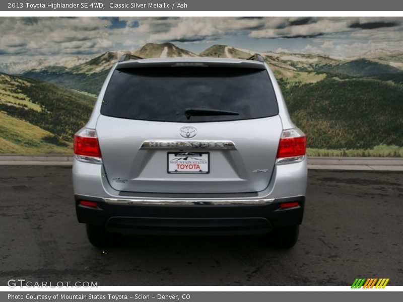 Classic Silver Metallic / Ash 2013 Toyota Highlander SE 4WD