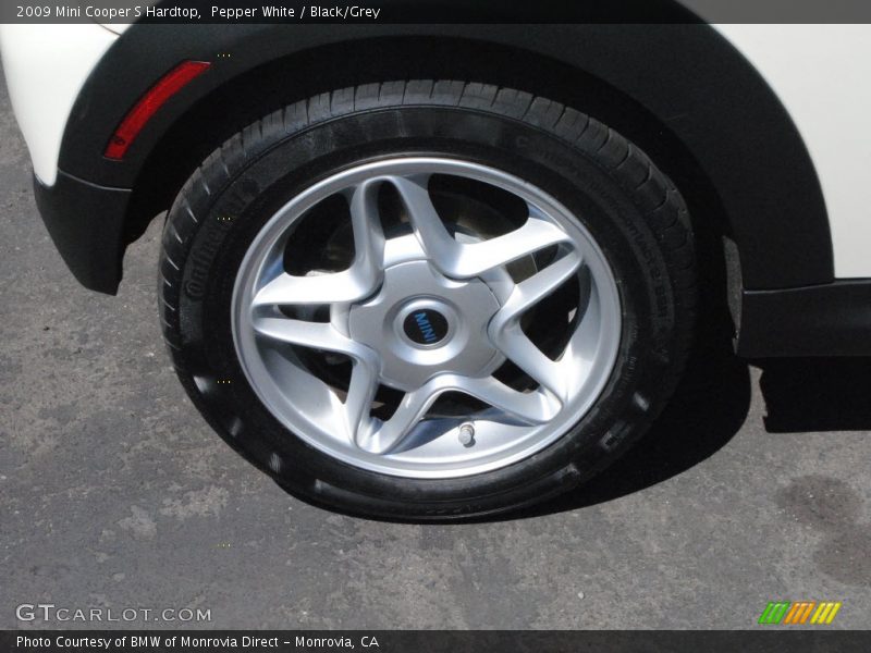 Pepper White / Black/Grey 2009 Mini Cooper S Hardtop