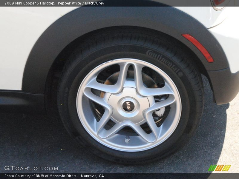 Pepper White / Black/Grey 2009 Mini Cooper S Hardtop