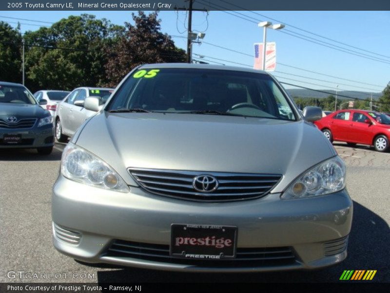 Mineral Green Opalescent / Gray 2005 Toyota Camry LE